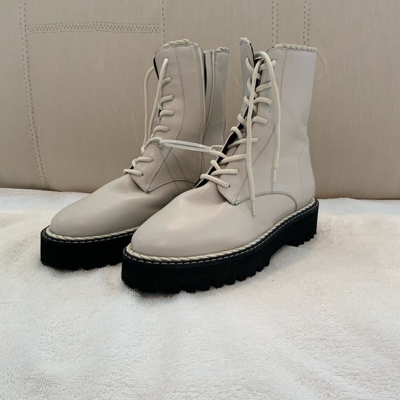 Aquatalia Women’s Sadie Boots size 11, New without box, never worn, off-white - Picture 6 of 8